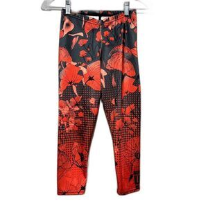 Ranger Up Leggings Women sz Small Red Floral Poppy Crop Length Compression Pants